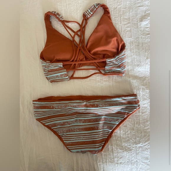 EUC Maaji reversible bikini SET XS - Picture 4 of 4